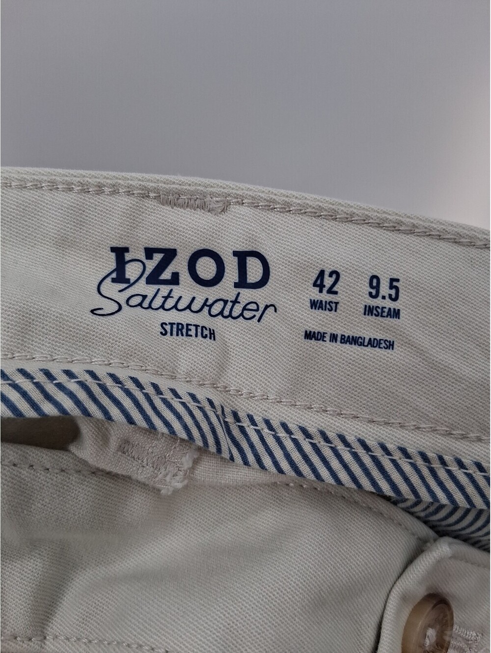 Izod Saltwater Shorts Mens 42 Beige Stretch Chino Golf Casual Lightweight Work - Picture 7 of 8